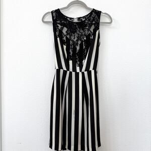 GUESS Striped Lace Illusion Mini Dress Sleeveless Gothic Glam Party Y2K Date M